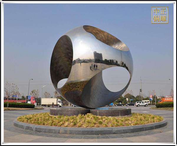 不銹鋼廣場(chǎng)雕塑.jpg 不銹鋼廣場(chǎng)雕塑.jpg
