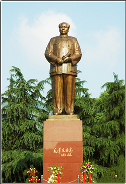 室外大型毛主席人物銅雕塑 室外大型毛主席人物銅雕塑