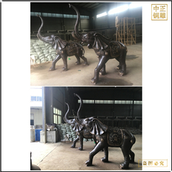 鑄銅關公 門口大象雕塑上色